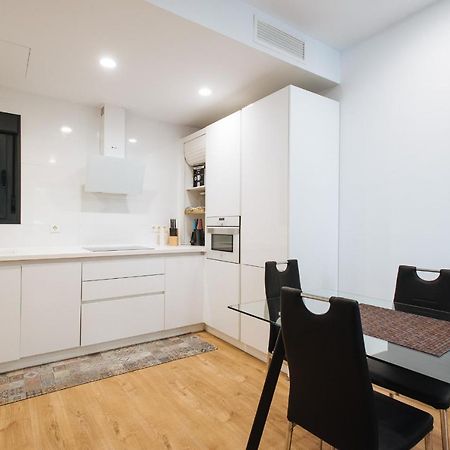 Apartamento Estelar Con Piscina Y Garaje Nervion Apartment Seville Ngoại thất bức ảnh