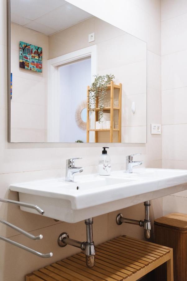 Apartamento Estelar Con Piscina Y Garaje Nervion Apartment Seville Ngoại thất bức ảnh