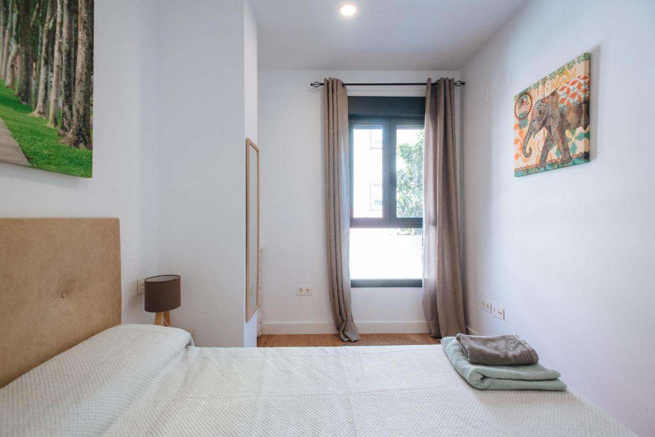 Apartamento Estelar Con Piscina Y Garaje Nervion Apartment Seville Ngoại thất bức ảnh