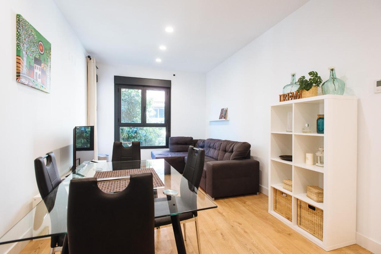 Apartamento Estelar Con Piscina Y Garaje Nervion Apartment Seville Ngoại thất bức ảnh