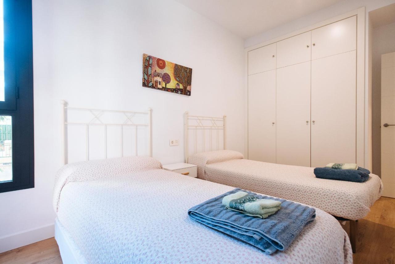 Apartamento Estelar Con Piscina Y Garaje Nervion Apartment Seville Ngoại thất bức ảnh
