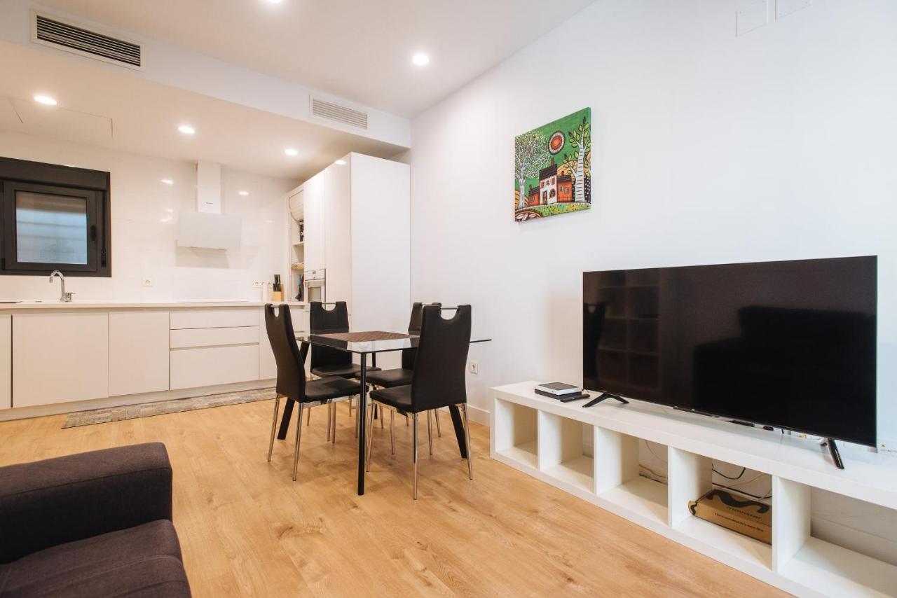 Apartamento Estelar Con Piscina Y Garaje Nervion Apartment Seville Ngoại thất bức ảnh