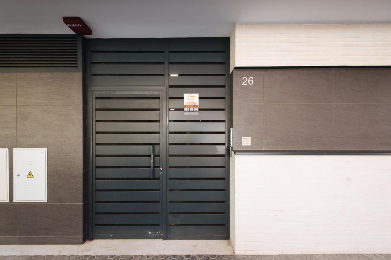 Apartamento Estelar Con Piscina Y Garaje Nervion Apartment Seville Ngoại thất bức ảnh