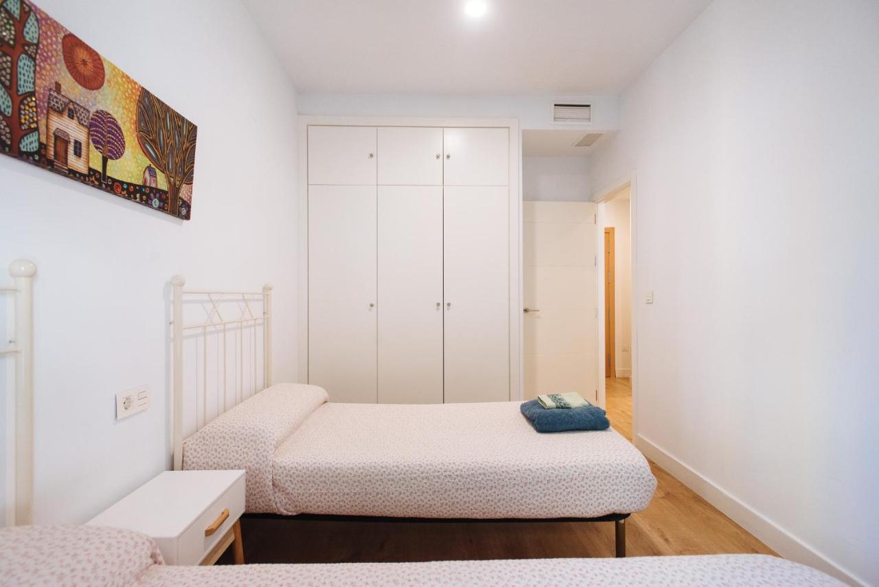Apartamento Estelar Con Piscina Y Garaje Nervion Apartment Seville Ngoại thất bức ảnh