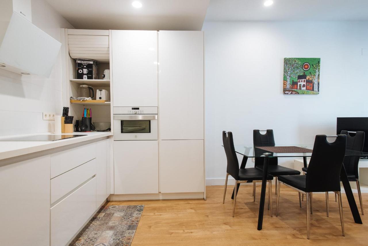 Apartamento Estelar Con Piscina Y Garaje Nervion Apartment Seville Ngoại thất bức ảnh